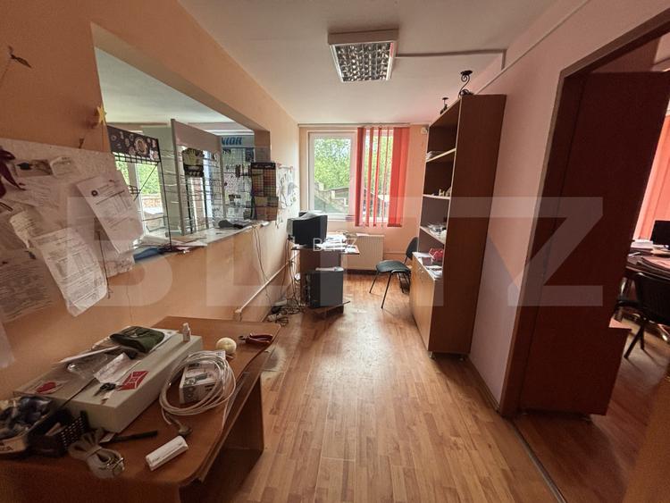 Casa + Spatiu comercial, 566 mp - in Bradet - 12