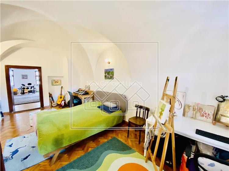 Ap. 90 mp utili, complet renovat, pretabil investitie,  zona Centrala - 11