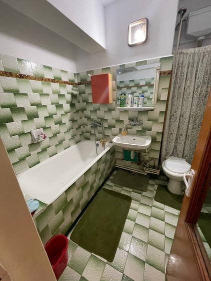 Apartament 3 camere Calarasilor, suprafata totala 73mp