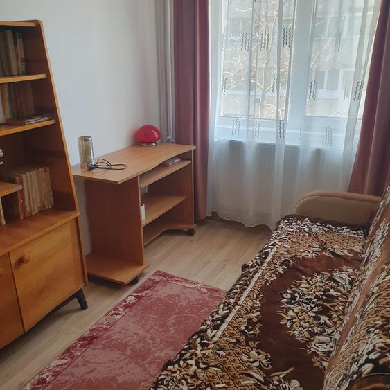 380euro/luna, Podu Ros Restaurant Odeon, 3 camere, mobilat,