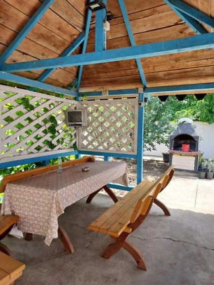 Casa de vacanta sau de locuit, Lazu, 580 mp teren, 117900 euro