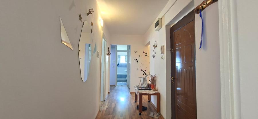 Apartament 3 camere, 77 mp, etaj 3, bloc 1990 – Blocurile S, zona I.F.R.