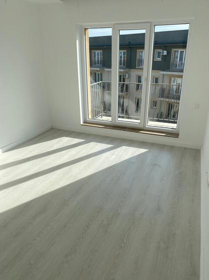COSMOPOLIS VANZARE 2 CAMERE