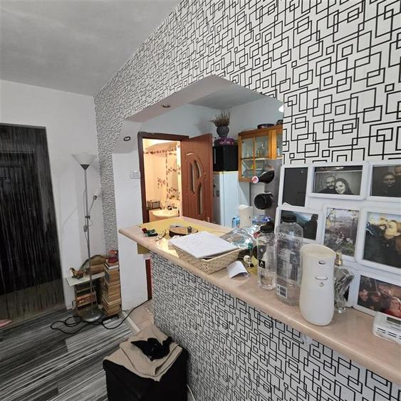 Apartament 2 camere parter inalt Amanetu Piciu