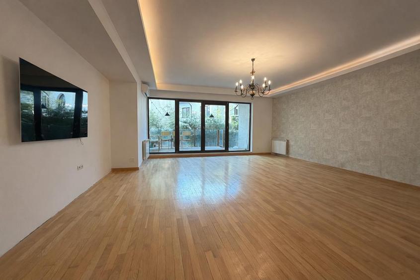 4 Camere || Kiseleff || Parter || Curte || 2 Parcari