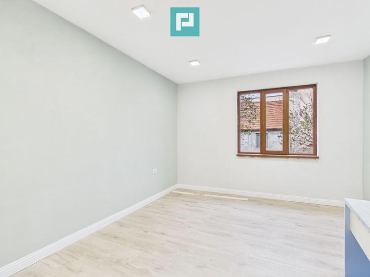 Apartament pasiv la casă de vânzare zona Pârneava