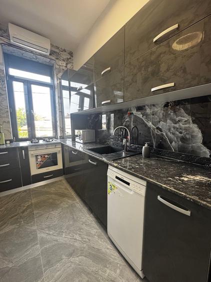 Tineretului | 3 camere decomandat | Renovat integral 2026 | 2 băi