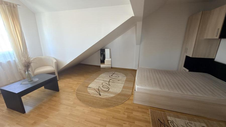 Apartament 2 camere et. 5/5 zona Dioda