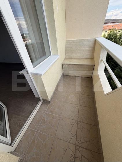 Apartament, 4 camere, 113mp, 2 parcari, 3 balcoane, pod, zona Terra