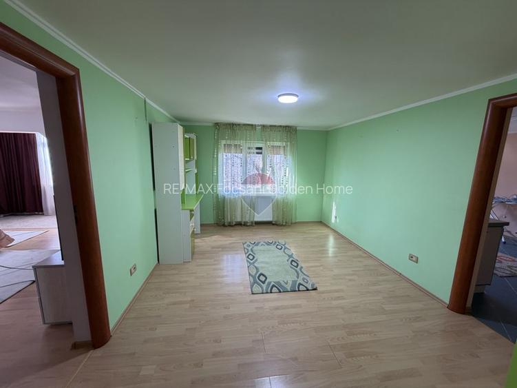 Apartament 3 camere 99 mp Longinescu