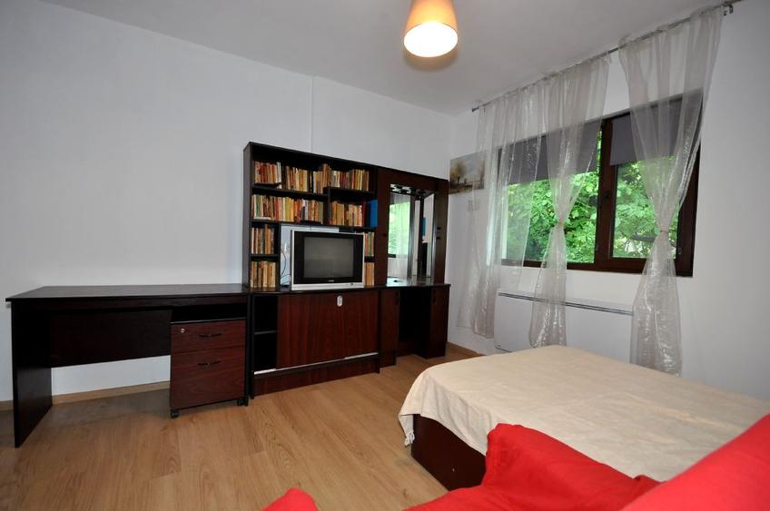 Inchiriere apartament 2 camere in vila, curte, Cotroceni Arenele BNR
