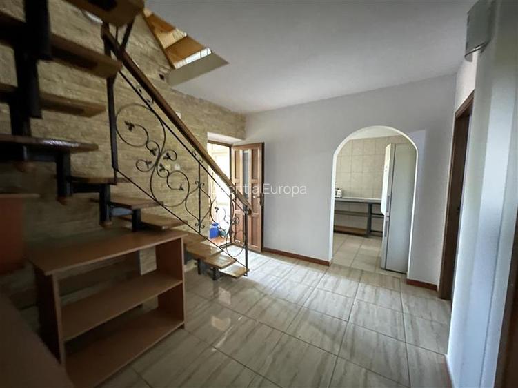 Casa tip Pensiune zona Dallas-Tulcea - 5
