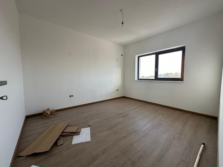 Duplex modern - 94 mp - Cartier asfaltat - Mosnita