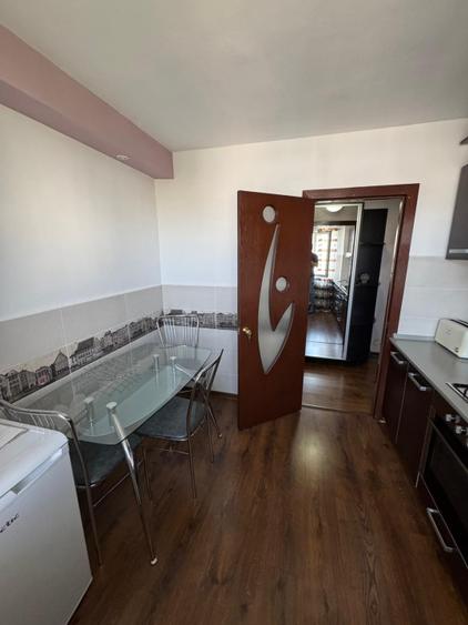 Apartamenr 2 camere, 54 mp, zona Brazda