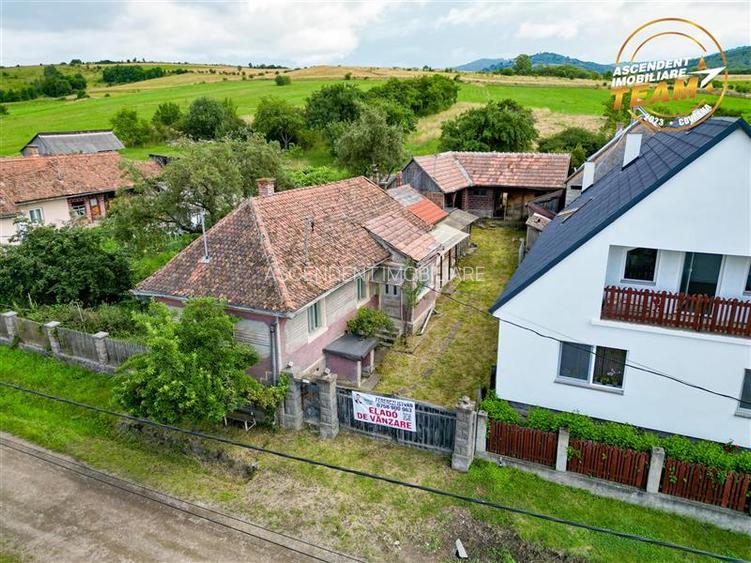 Casa din caramida cu 1.087 mp teren, pozitie centrala, utilitati la poarta, Micf - 38