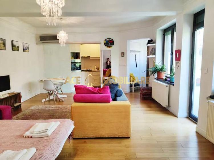 2 Camere de inchiriat | Rosetti | Metrou | Centrala | Parcare |
