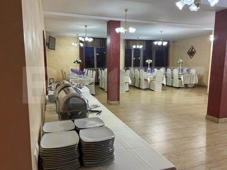 Pensiune 3 stele, 60 locuri si restaurant utilat, 1030 mp, zona Periferie