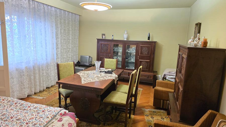Vand apartament cu 3 camere decomandat, Deva cu GARAJ si BOXA, I. Traian, et 3