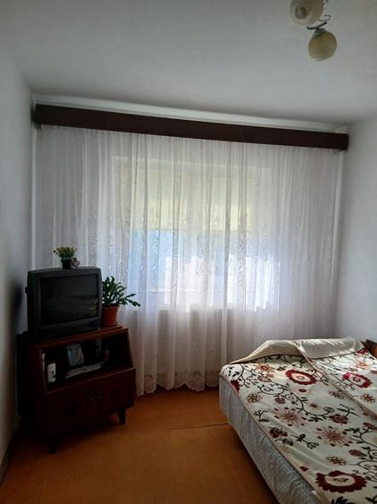 Apartament 3 camere, suprafata generoasa , Tulcea