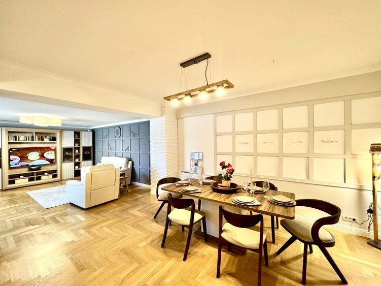 Apartament de Lux, 140 mp, cu Gradina Privata, Baneasa