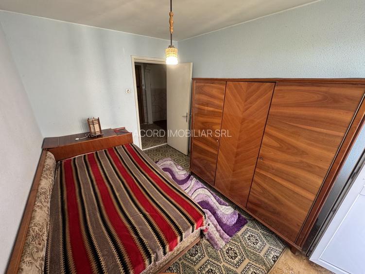 Apartament 3 camere zona Cet cu Centrala - 4