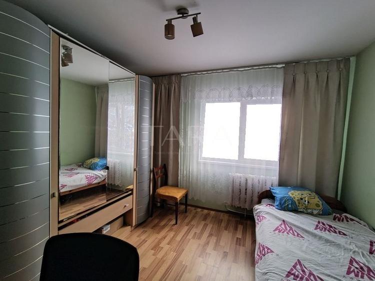 3 camere decomandate, parter înalt, zonă Kaufland Mănăștur.