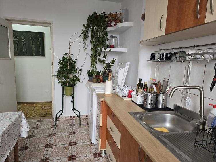 LOC. RACACIUNI, APARTAMENT 3 CAMERE