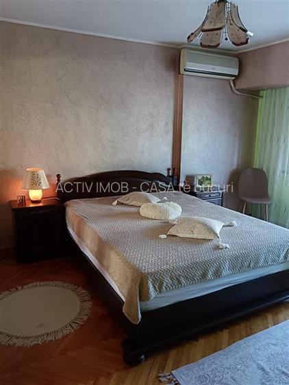 Vanzare apartament 4 camere-Bd. Decebal - 9