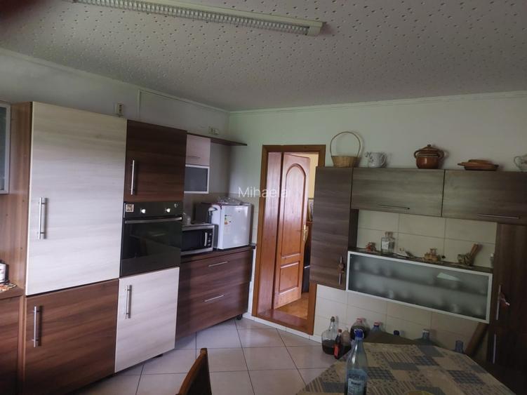 Casă cu gradina in zonă liniștită cu acces privat  - 2