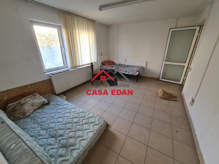 Cladire Sc=311mp in Campina--215.000e