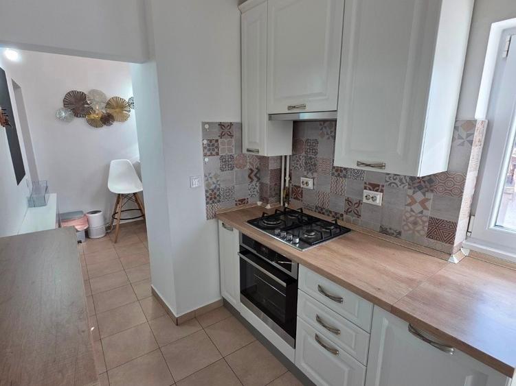 Universitate, 10 minute metrou, pe Armeneasca, renovat complet, centrala,