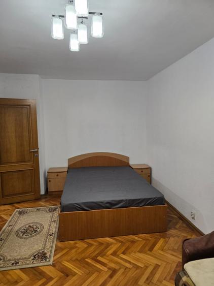 Garsoniera de inchiriat Berceni