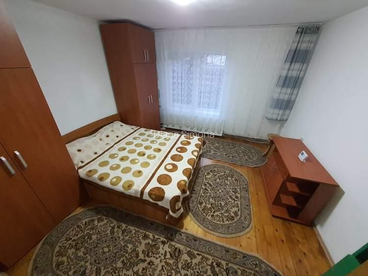 Casă tip duplex cu 4 dormitoare de închiriat – ideală pentru familie/ muncitori  - 4