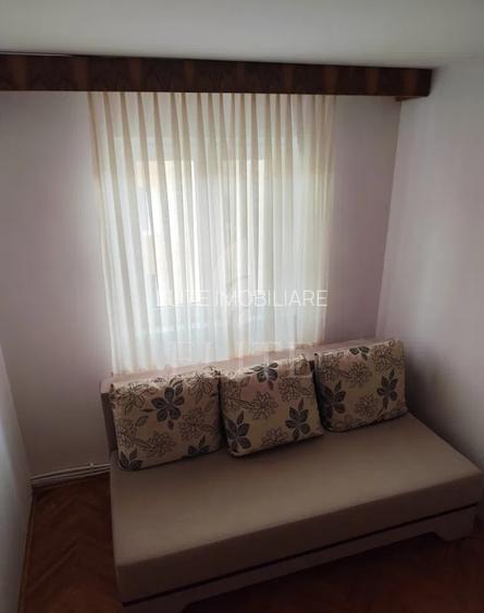 Apartament 3 camere în zona STRAZII RETEZAT - 10