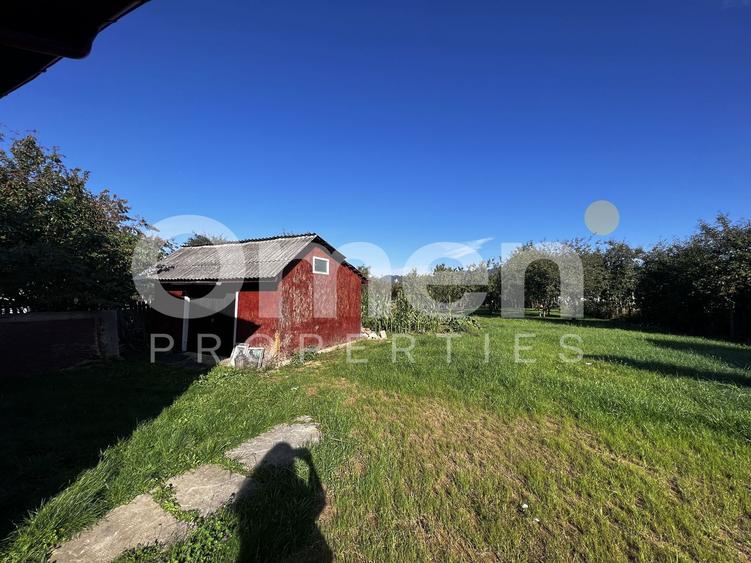 Casă bătrânească | 1500 mp teren, | Tăuții-Măgherăuș.
