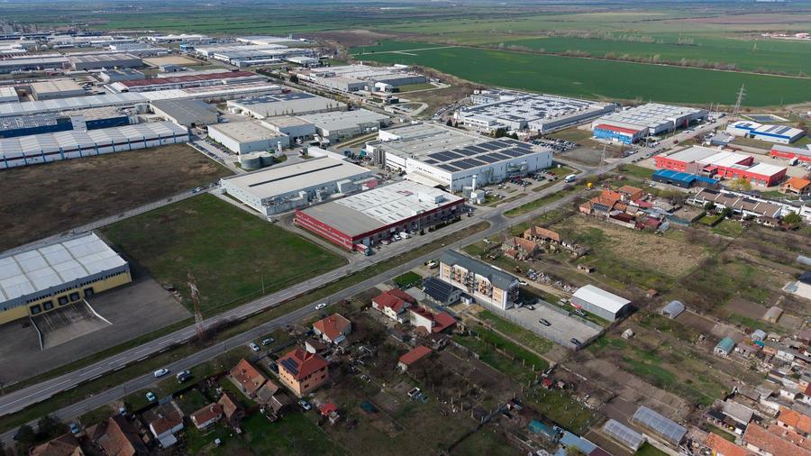 Teren 860 mp în Gai