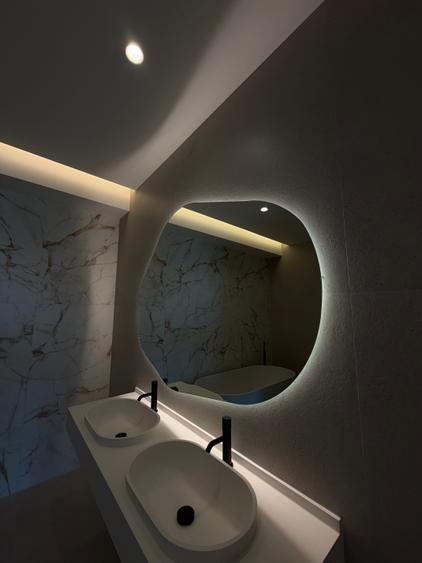 Apartament în Aviatiei Towers,singur pe etaj,parcare valabilă