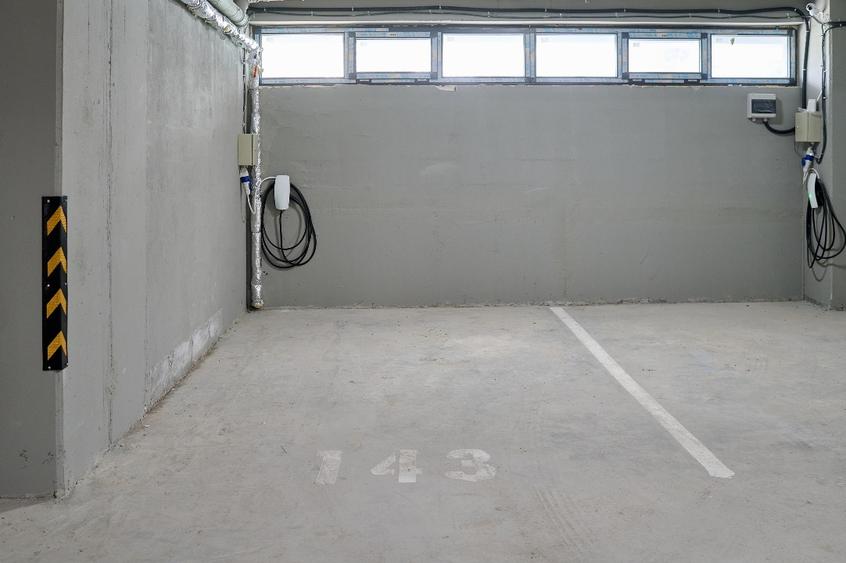 Ofer pentru inchiriere apartament cu doua camere cu vedere perfecta la mare