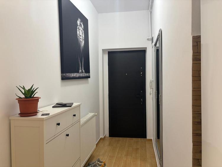 Apartament cu doua camere, 1 Mai
