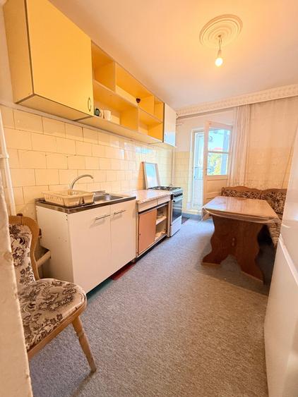 APARTAMENT CU 2 CAMERE DECOMANDAT, CENTRAL, RAPA GALBENA