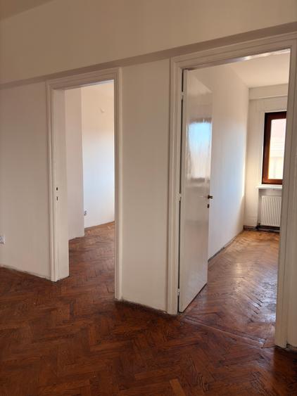 Piata Alba Iulia str. Valeriu Braniste, zona linistita, centrala proprie pe gaz