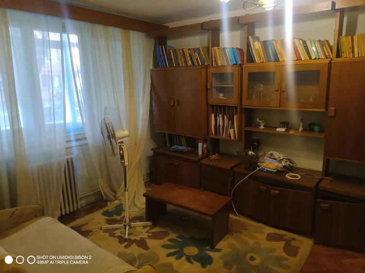 Incchiriez apartament 2 camere