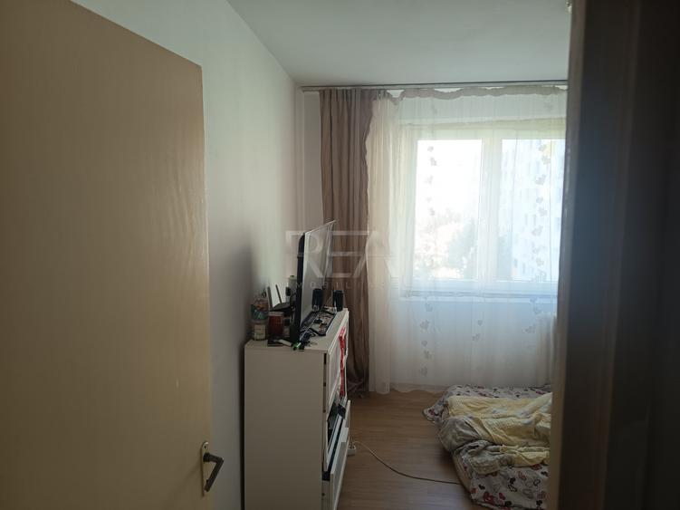 3 camere decomandat- Rahova, Buzoieni, bloc reabilitat