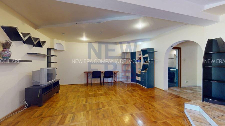 Vila cu 8 camere de vanzare  / teren 840 mp.  -  Prelungirea Ghencea - 7