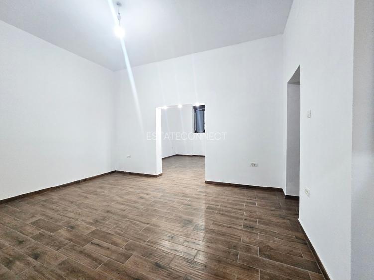 Apartament 3 camere cu centrală, parter – zonă centrală - 2