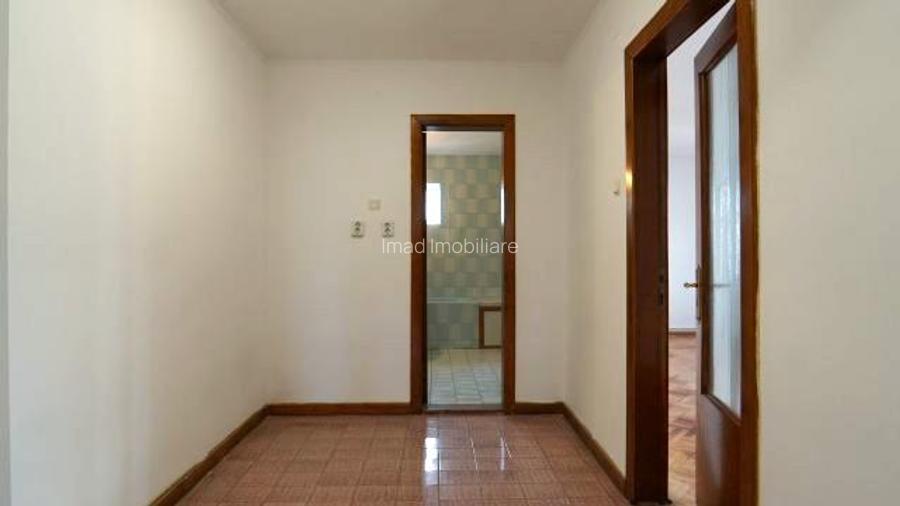 Inchiriere 3 Camere Generoase   Etaj 1   Ideal Birou, Sediu Firma sau Locuinta. - 6