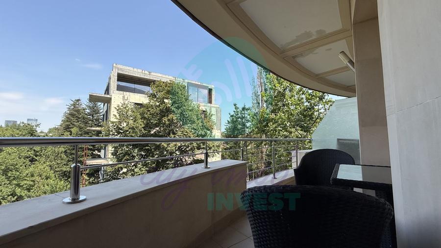 4 camere de lux în Primăverii cu terasă și 2 parcări