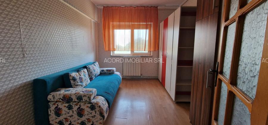 Apartament 4 camere, 2bai , 102 mp zona BCR - 7
