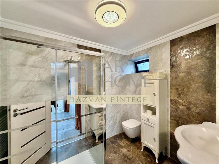 Apartament 3 camere, de lux, parcare, Cartier Albert Ploiesti