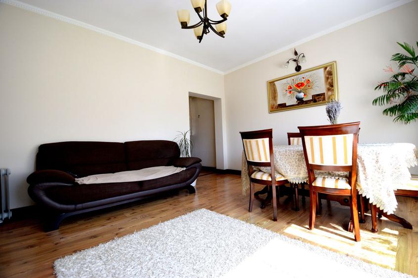 Casă elegantă, complet mobilată, zona Sanandrei
